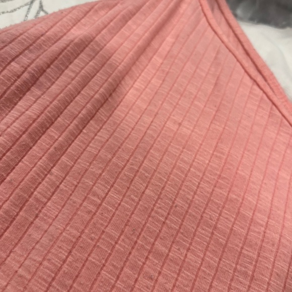 Peach/salmon LOFT tank - Picture 2 of 3